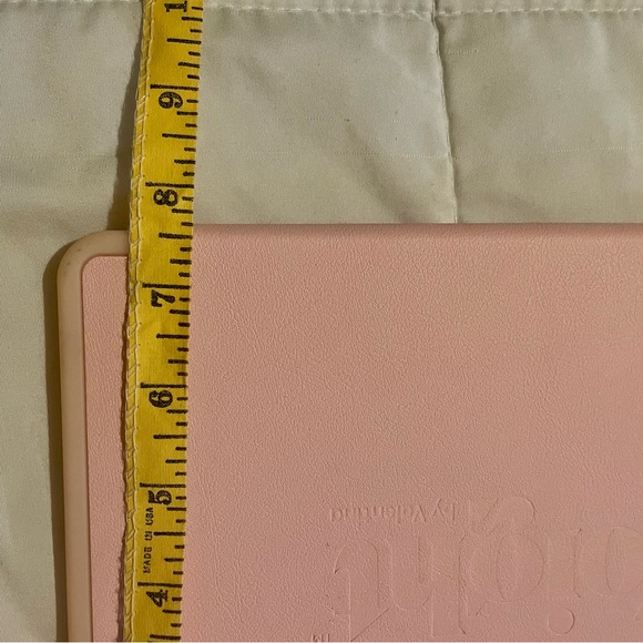 voight by valentina ipad case 🩷 - Picture 4 of 7